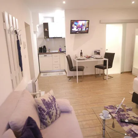 Apartment Lavender Studio Ultra Central Sibiu